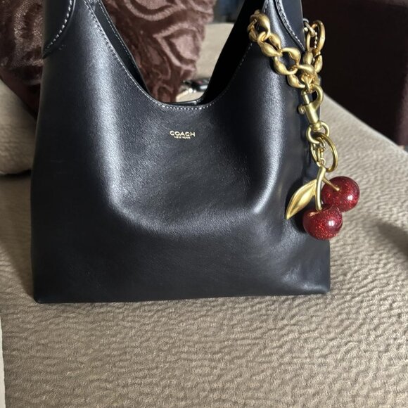 Coach Brooklyn Shoulder Bag 28 - Picture 2 of 7